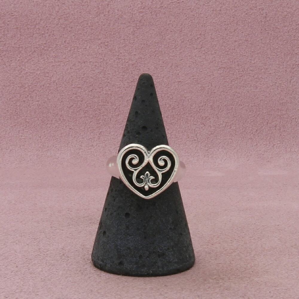 james avery sterling silver retired french scroll heart ring size 7